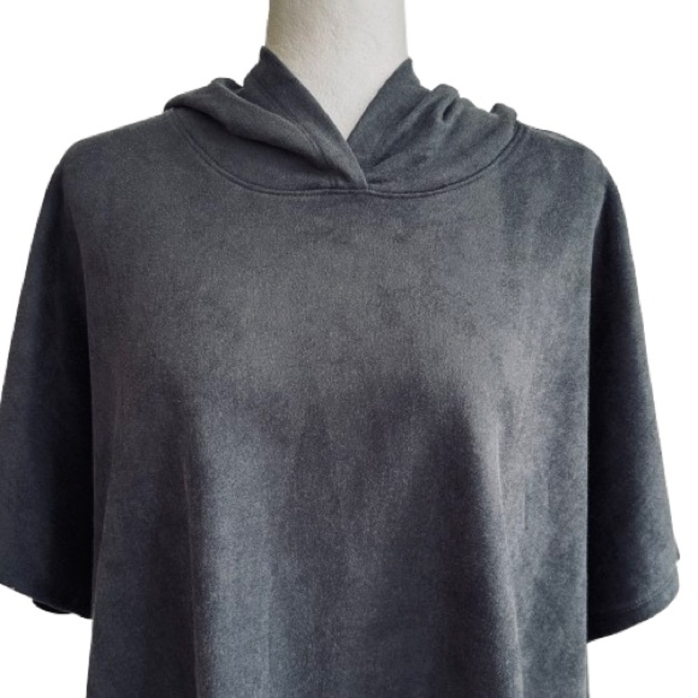 Cut The Frills Gray Oversized Cropped Short Sleeve Hooded Top Poncho OS NEW - Picture 3 of 8